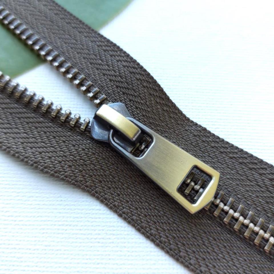 Металлическая молния ТИТАН разъемная 75 см Т5 (ТТ) (1 замок) антик/хаки