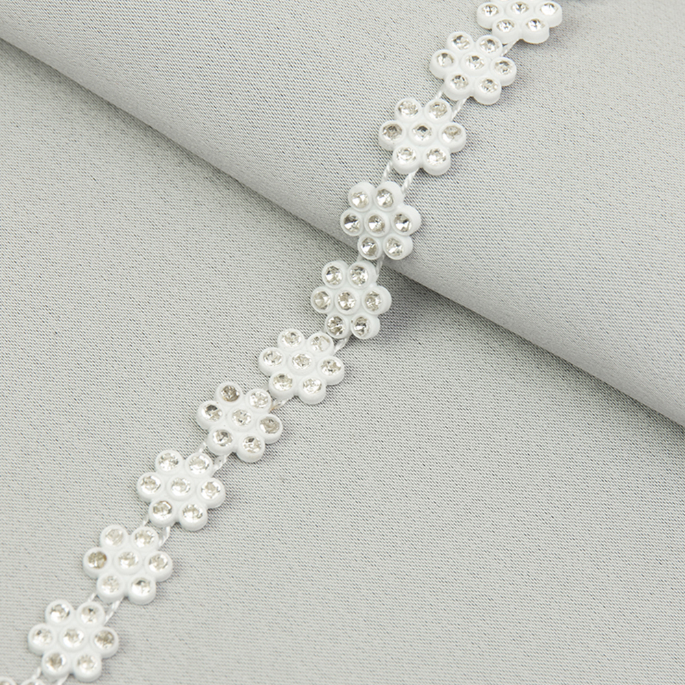 Тесьма со стразами