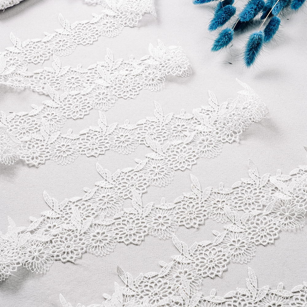 Тесьма вязаная A-9 белый