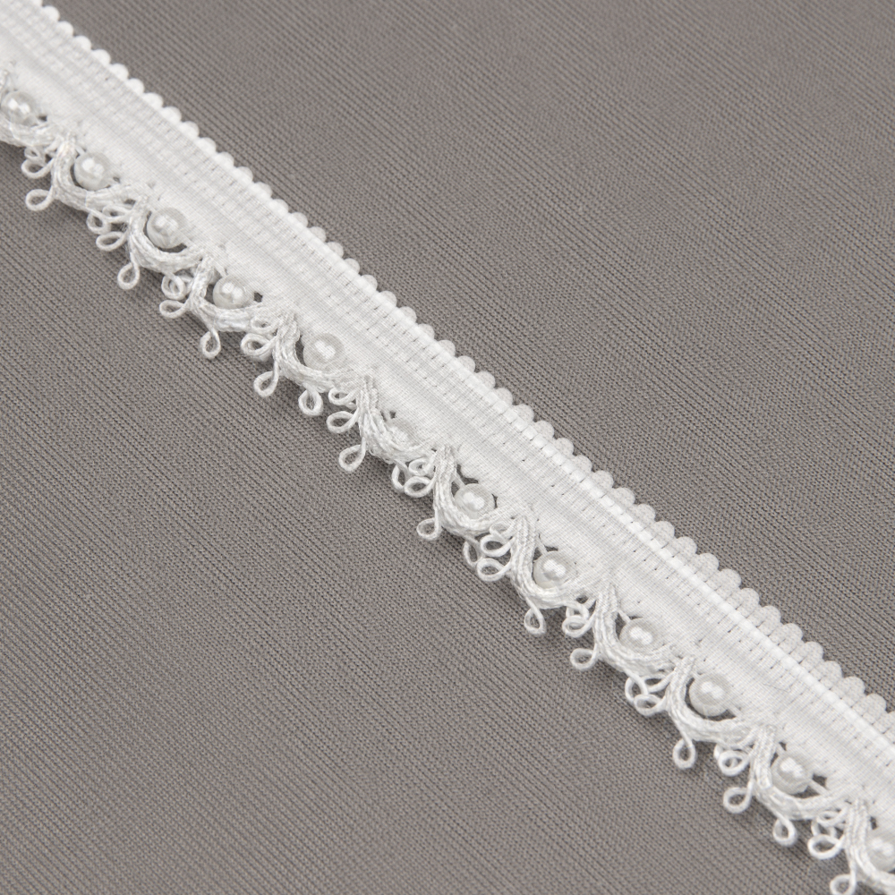Кант с кружевом и жемчугом 1109 белый (ширина общая 2 см/ декор 1 см)