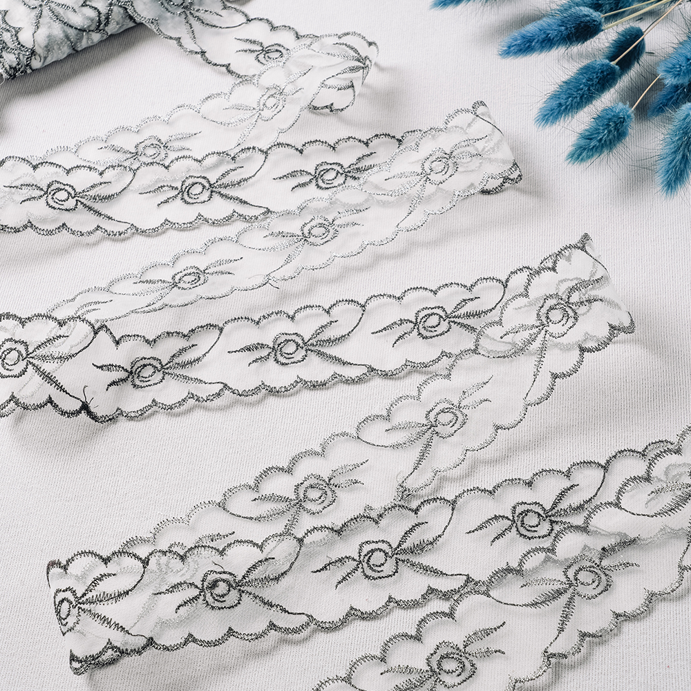 Тесьма с люрексом 56031-D103 белый/серебро