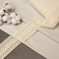 Кружево вязанное