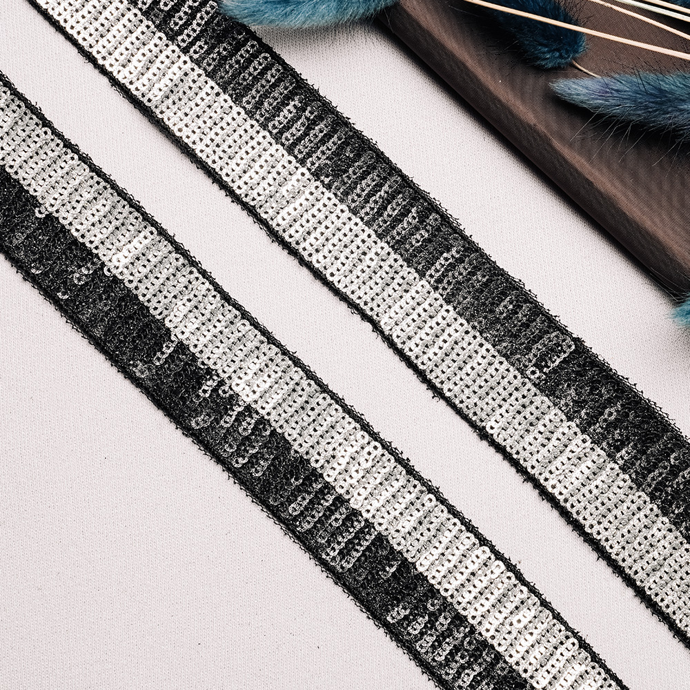 Тесьма с пайетками UG1776-2 черный/серебро шир. 3,3 см