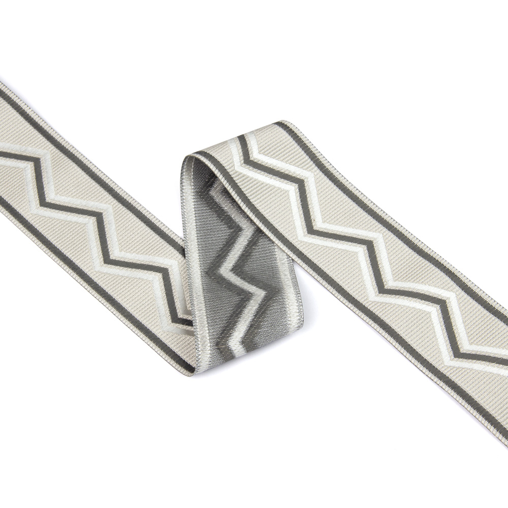 Текстильный бордюр YGH249-3 Mirtex серый "Зиг-заг", ширина 4,5 см