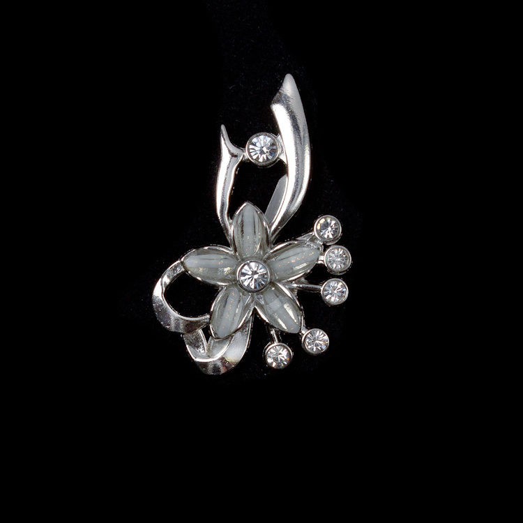 Эмблема усик