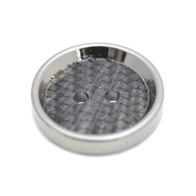 Пуговица пластиковая R110 32L черный (20 мм)