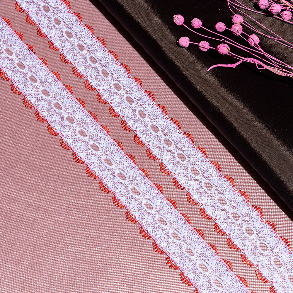 Кружево капроновое 635D красный/белый, 2.7 см