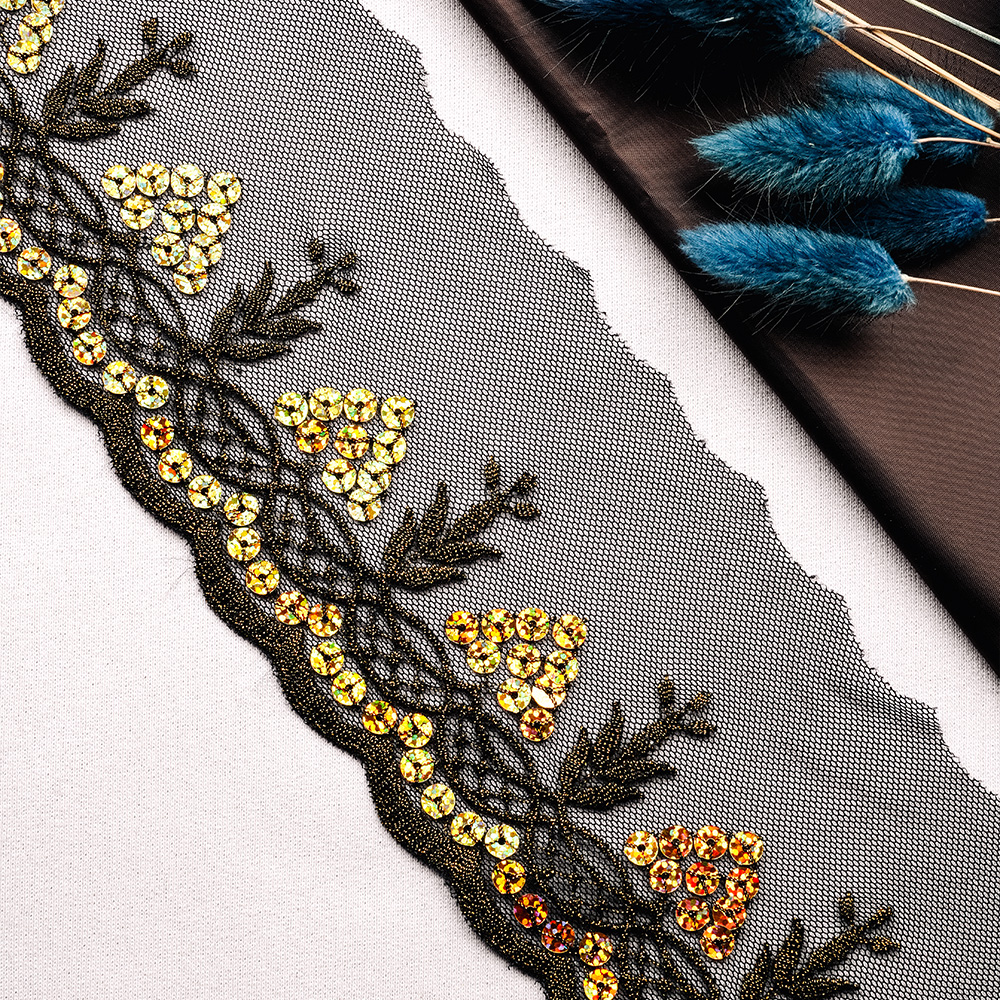 Тесьма с пайетками