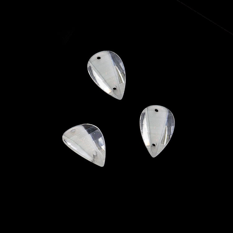 Украшения пластиковые пришивные