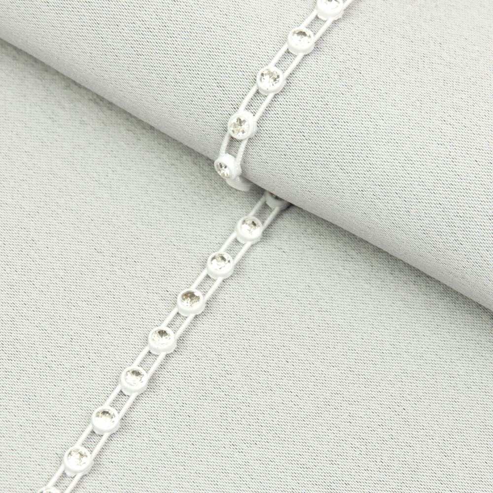 Тесьма со стразами