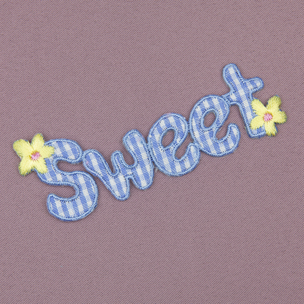 Клеевая аппликация на одежду