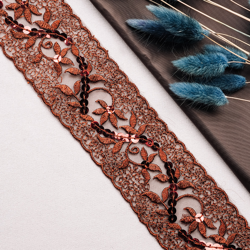 Тесьма с пайетками