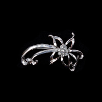 Броши декоративные