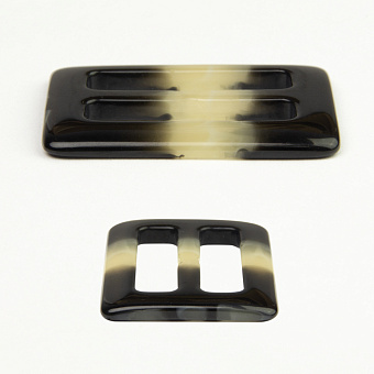 пряжка из пластика