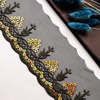 тесьма с пайетками