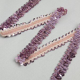 тесьма с пайетками