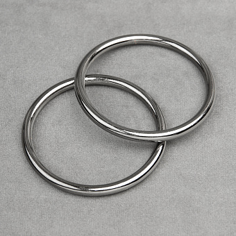 пластиковое кольцо для одежды