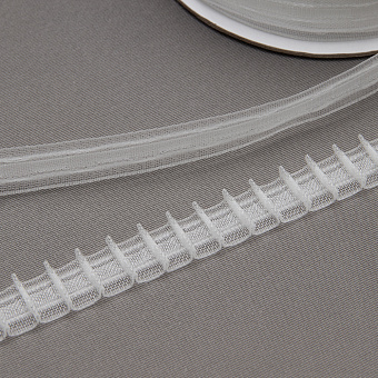 шторная лента с фиксированной карандашной сборкой